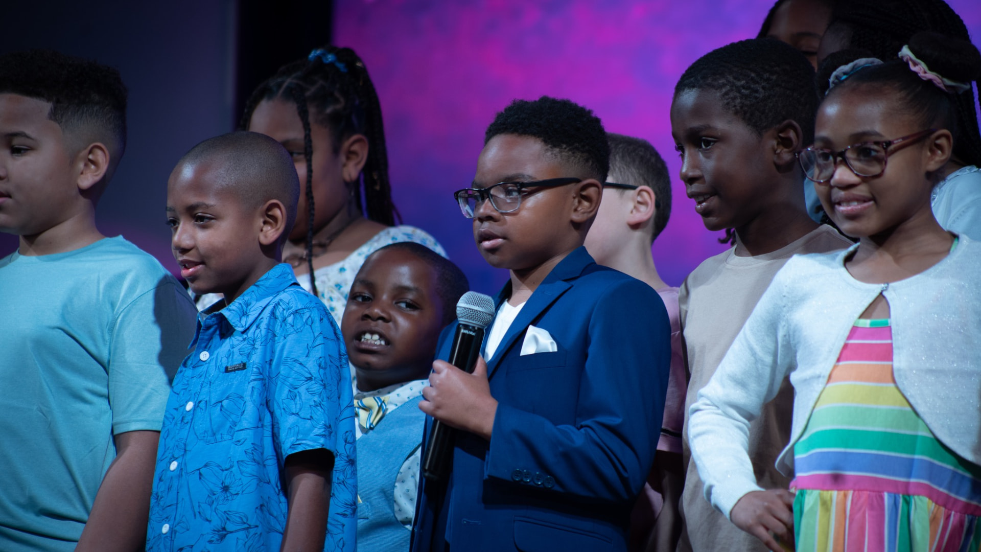 PNEUMA kids on stage
